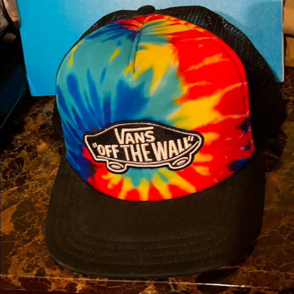 Vans of the wall hat.